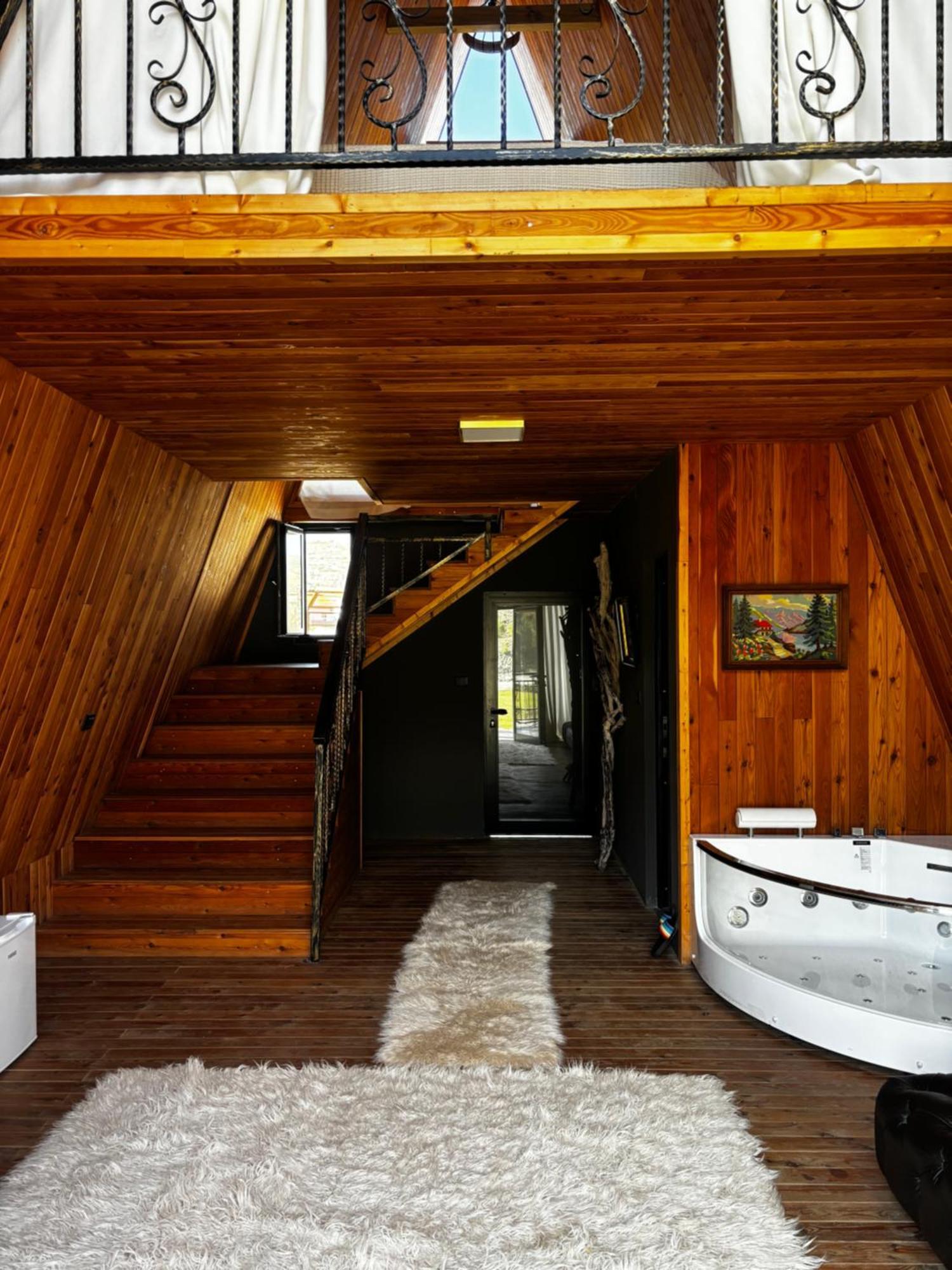 Bujtina Vjosa Hotell Memaliaj Exteriör bild